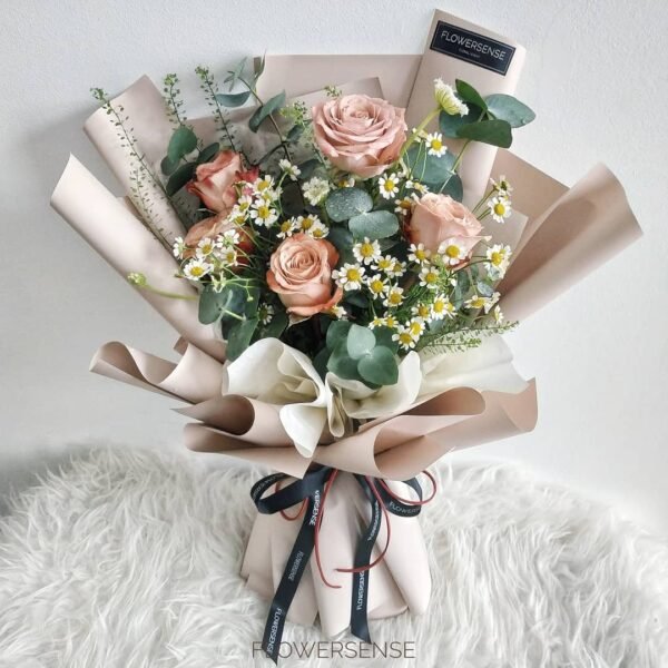 Cappuccino Roses & Matricaria Mix Bloom